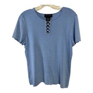 Cable & Gauge Women’s Size L Blue Short Sleeve Top – Chain Link Accent